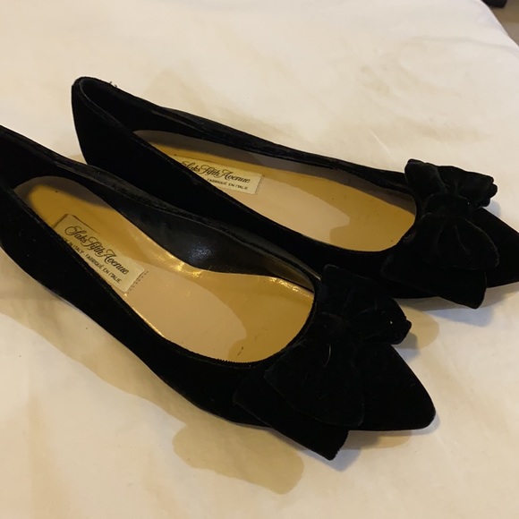 Saks Fifth Avenue Black Velvet Bow Flats size 6.5 - Picture 6 of 6